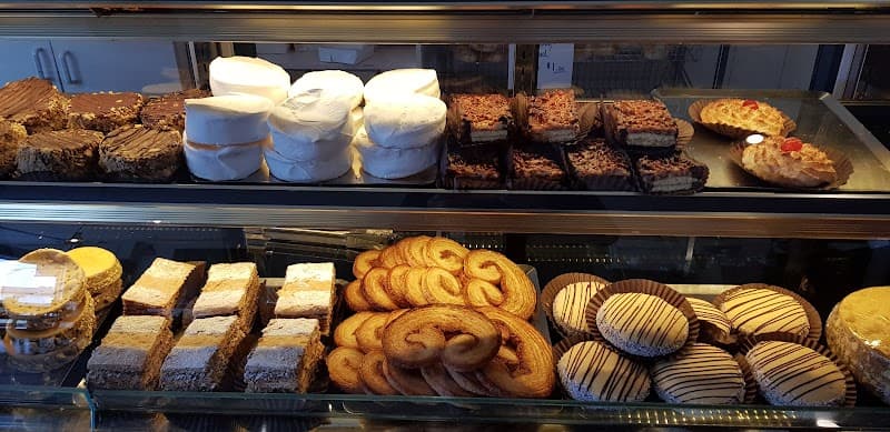 Marcianos Cakes