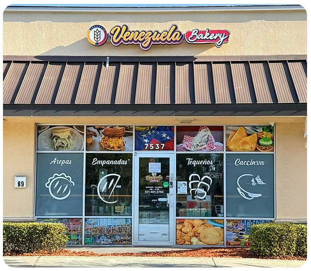 Venezuela Bakery - Davenport