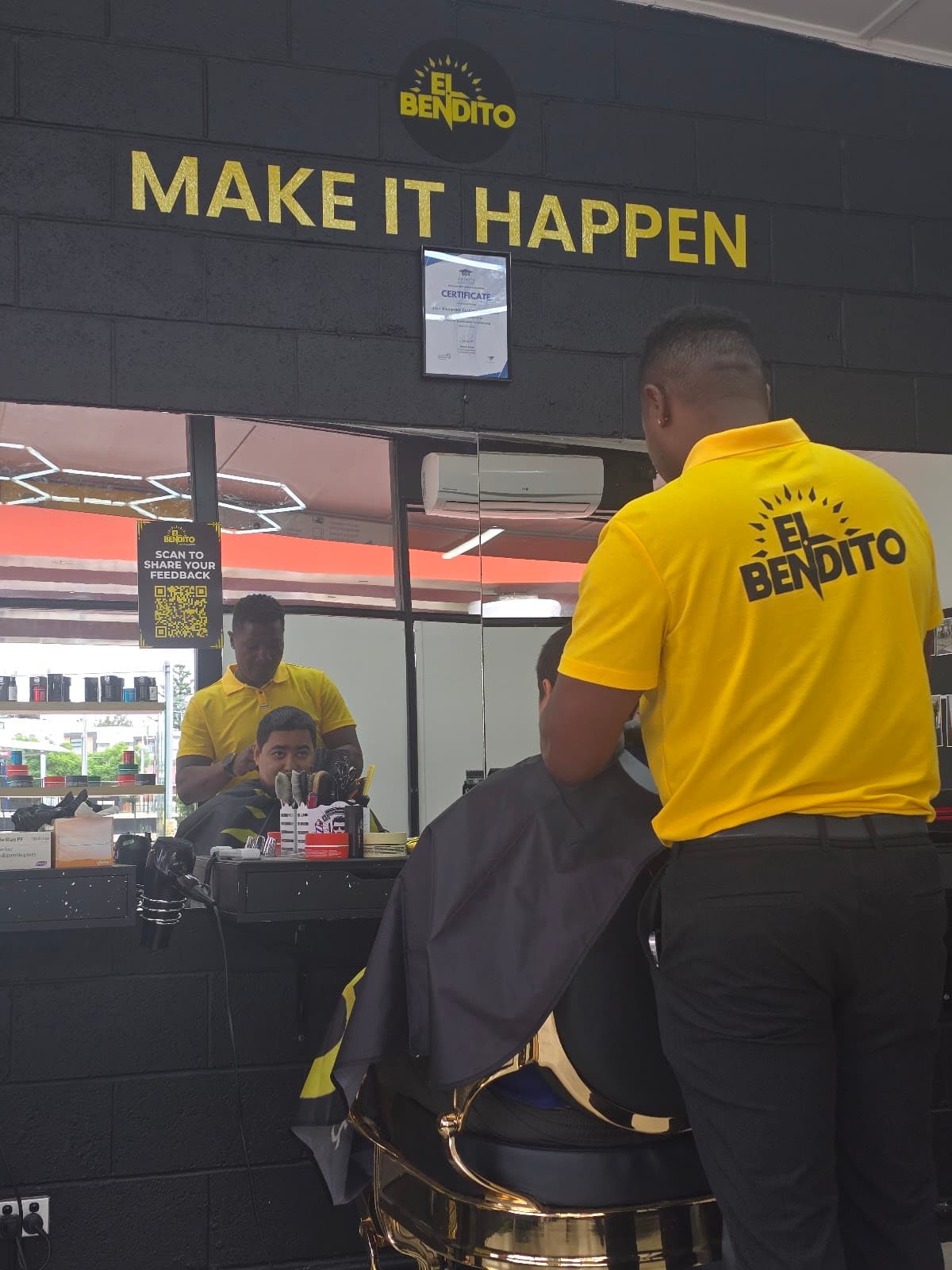 El bendito Latin barber