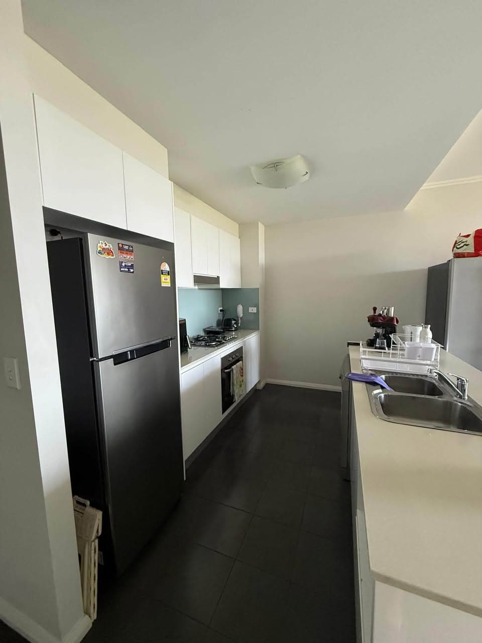 Private room with ensuite available for short term in Wolli Creek (4)