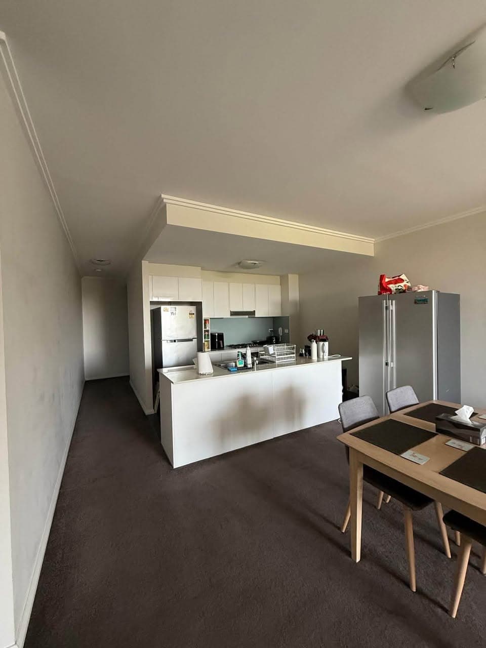 Private room with ensuite available for short term in Wolli Creek (5)