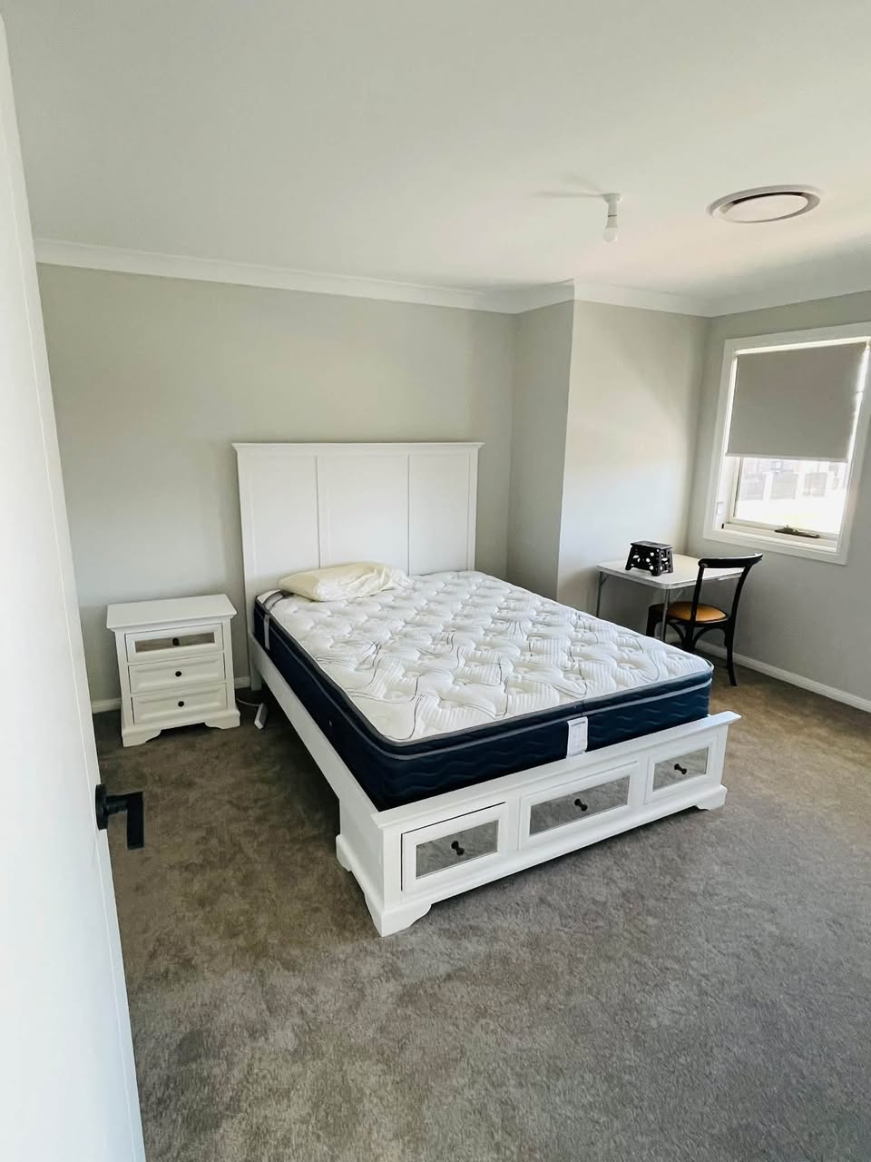 Private Room Available in Tallawong
