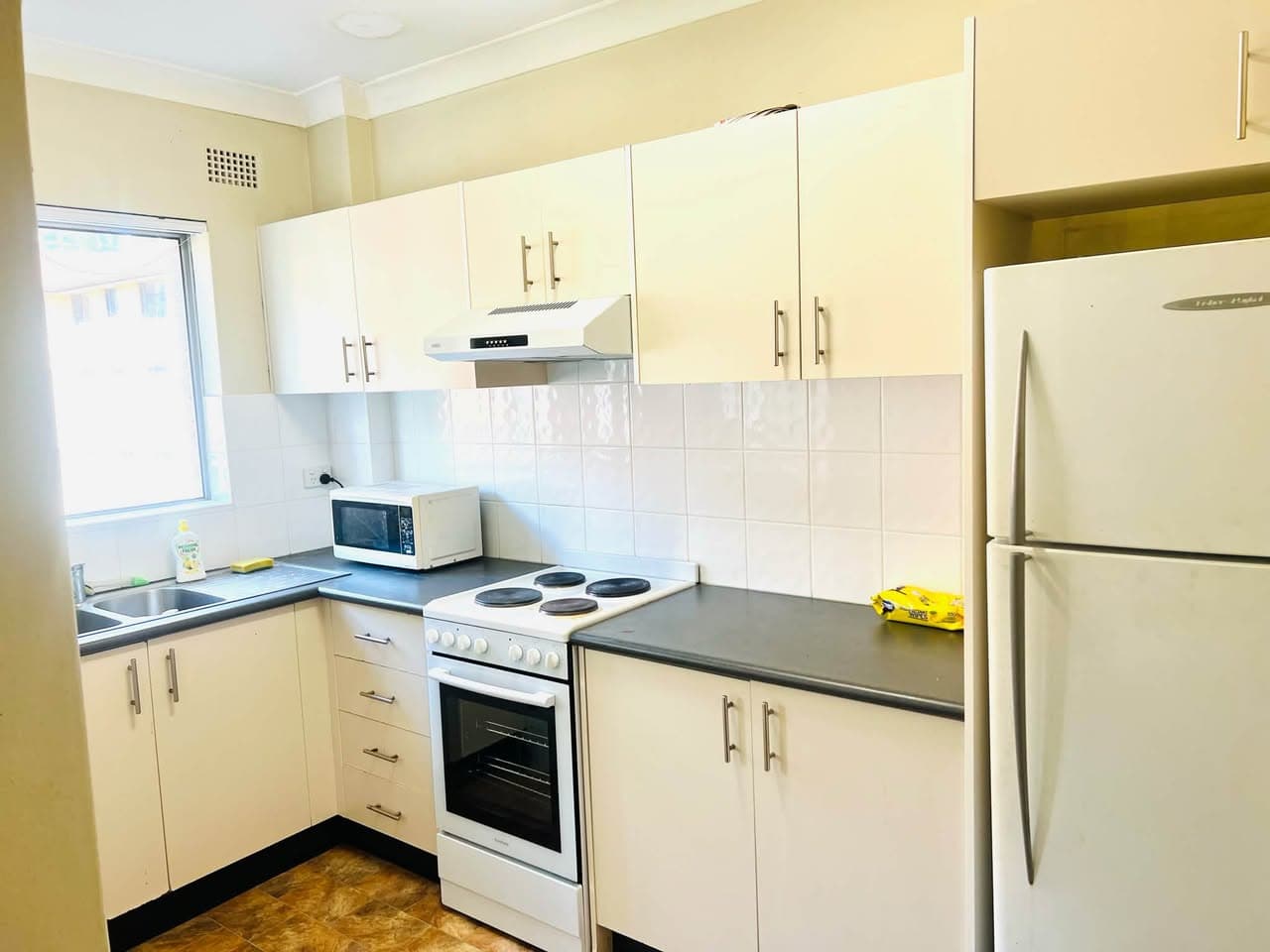Room Available in Macquarie Park (5)