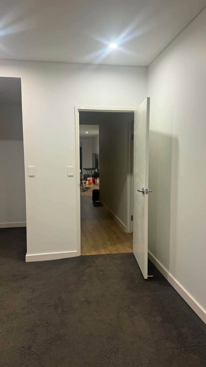 Housemate Wanted for 2-Bedroom Apartment in Seven Hills (2)