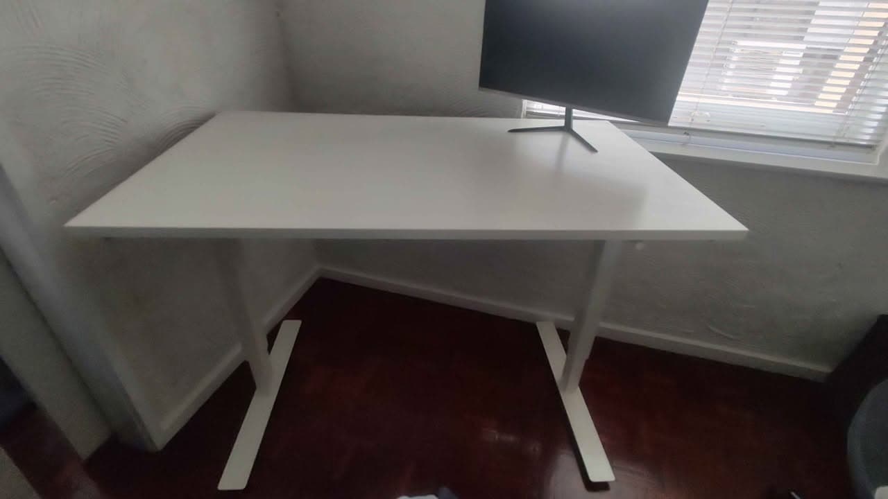 Manual Sit-Stand Desk for Sale