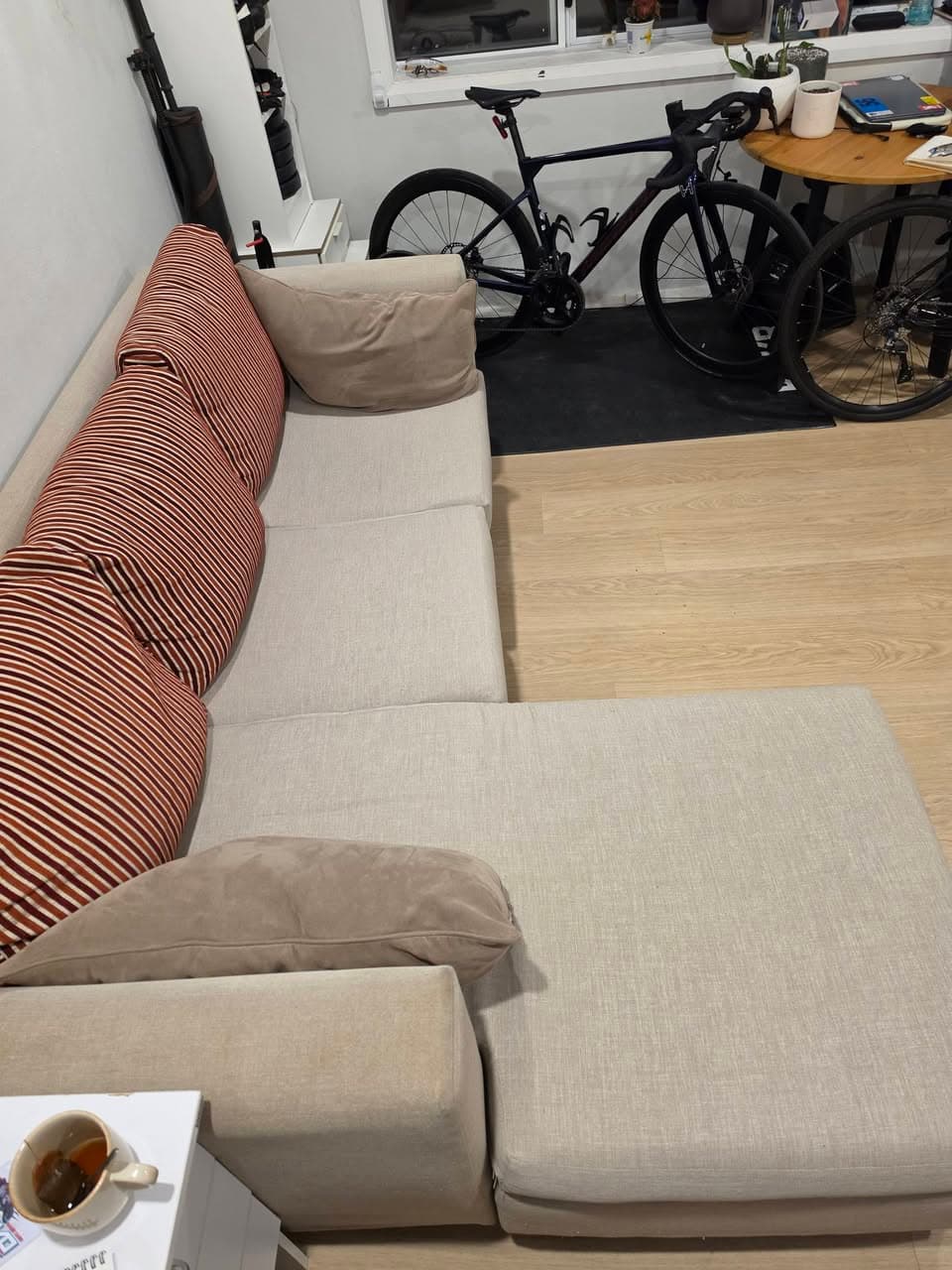 Sofa for Sale in Wollstonecraft (3)