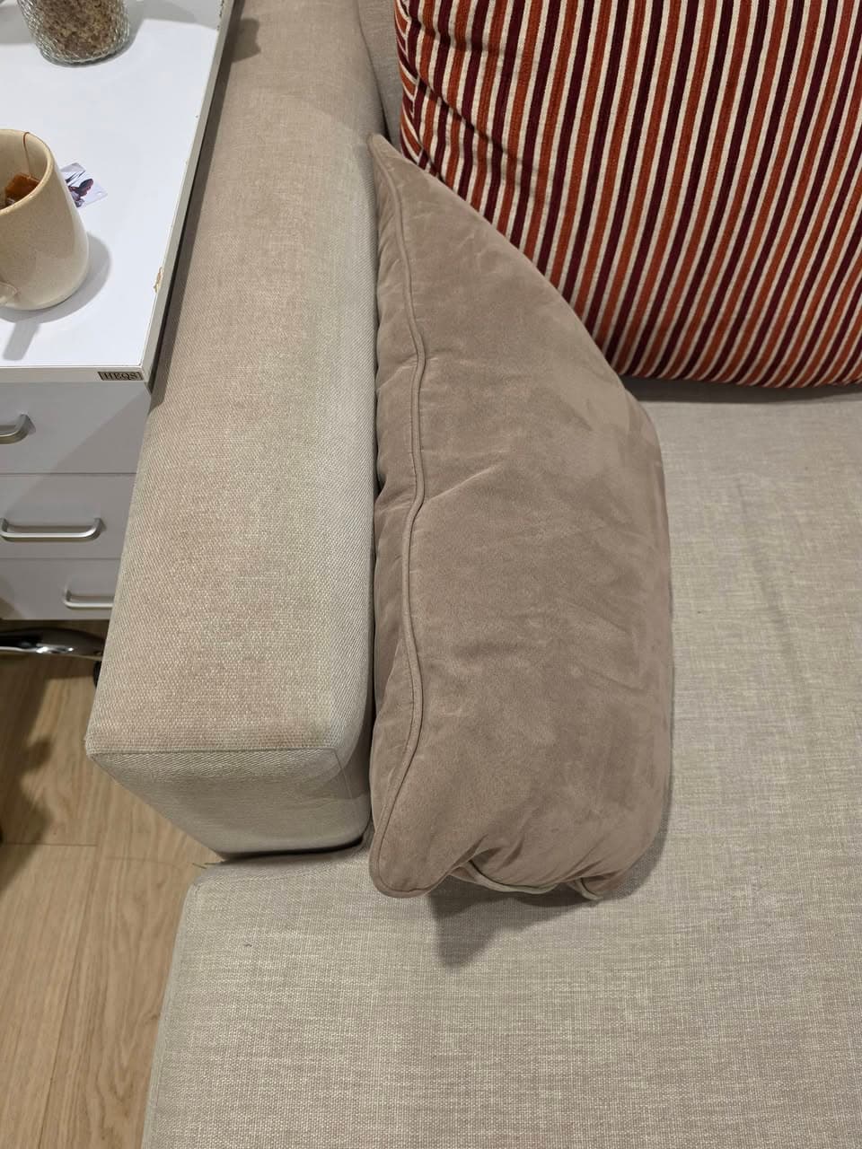 Sofa for Sale in Wollstonecraft (5)