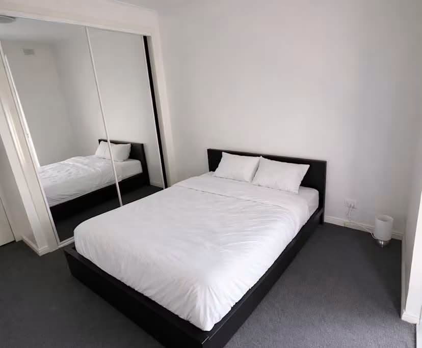 Private Room in Southbank - $450/week (2)