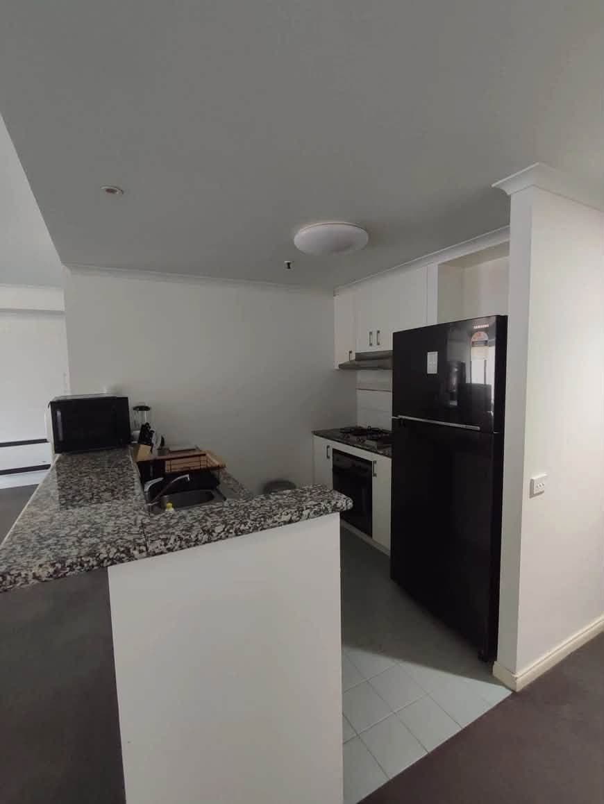 Private Room in Southbank - $450/week (5)
