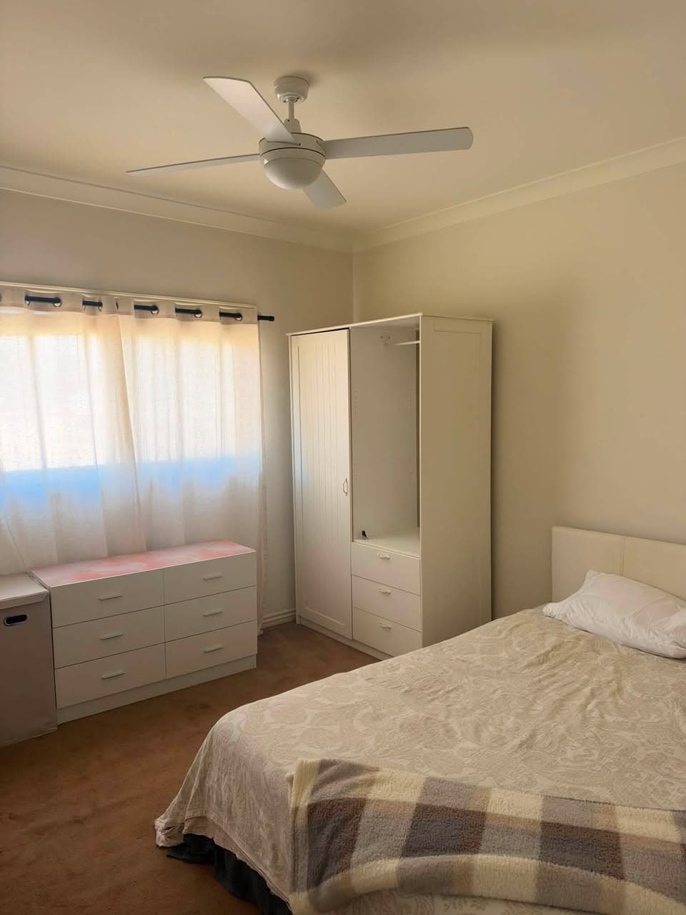 Private Room for Rent in Wolli Creek - $330/week