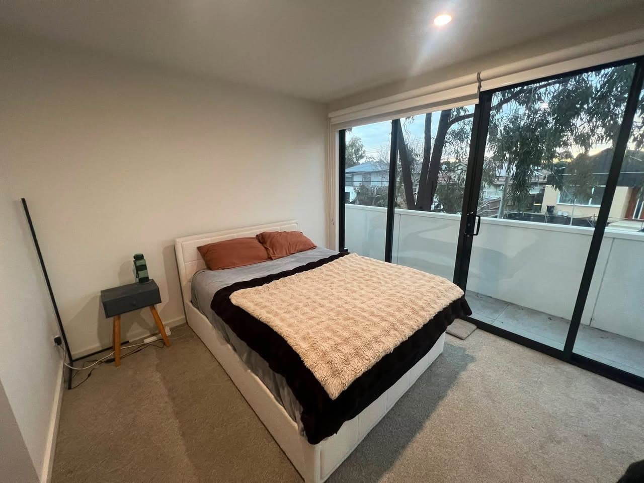 Private Room for Short-Term Stay in Coburg North