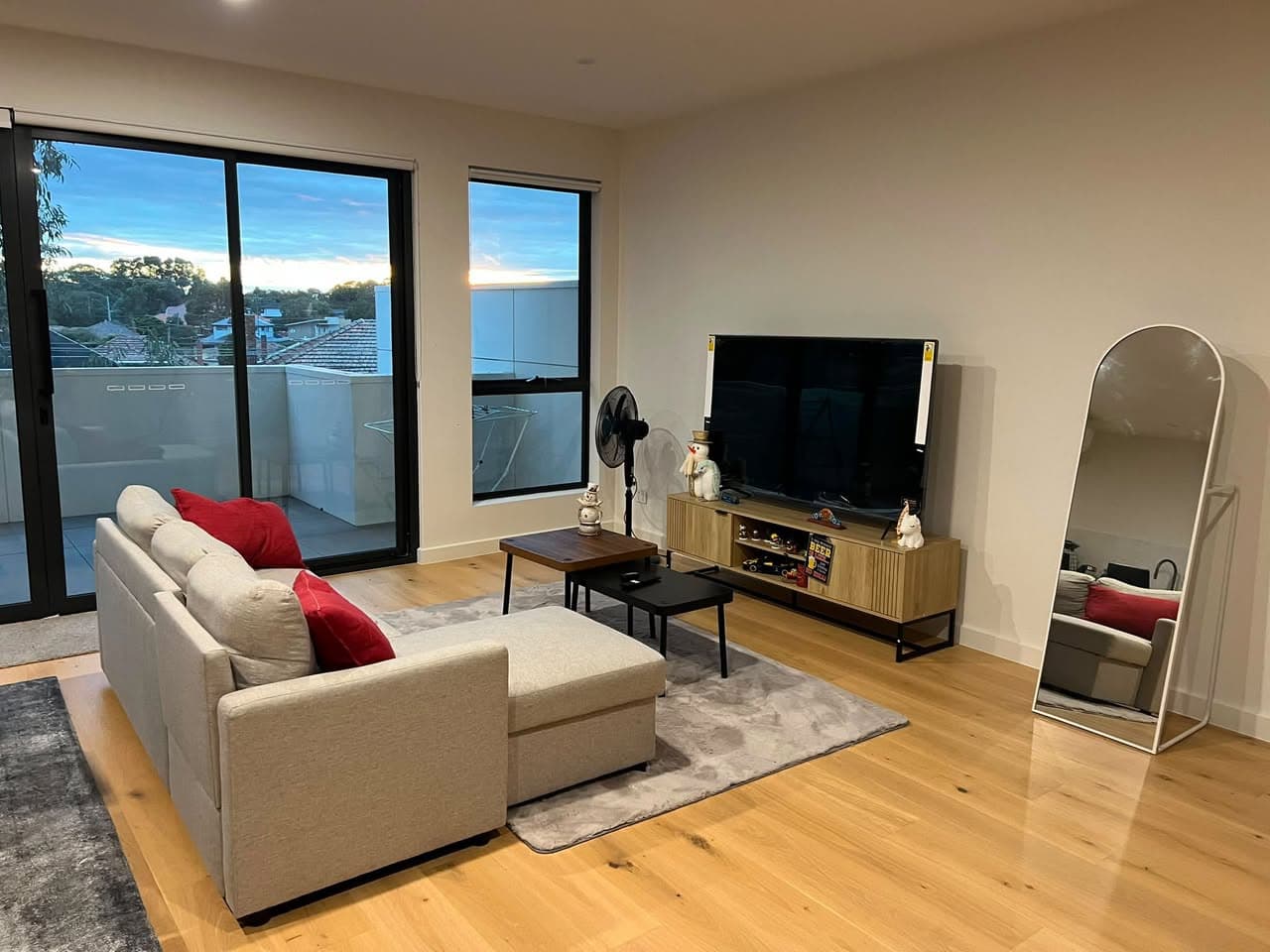 Private Room for Short-Term Stay in Coburg North (4)