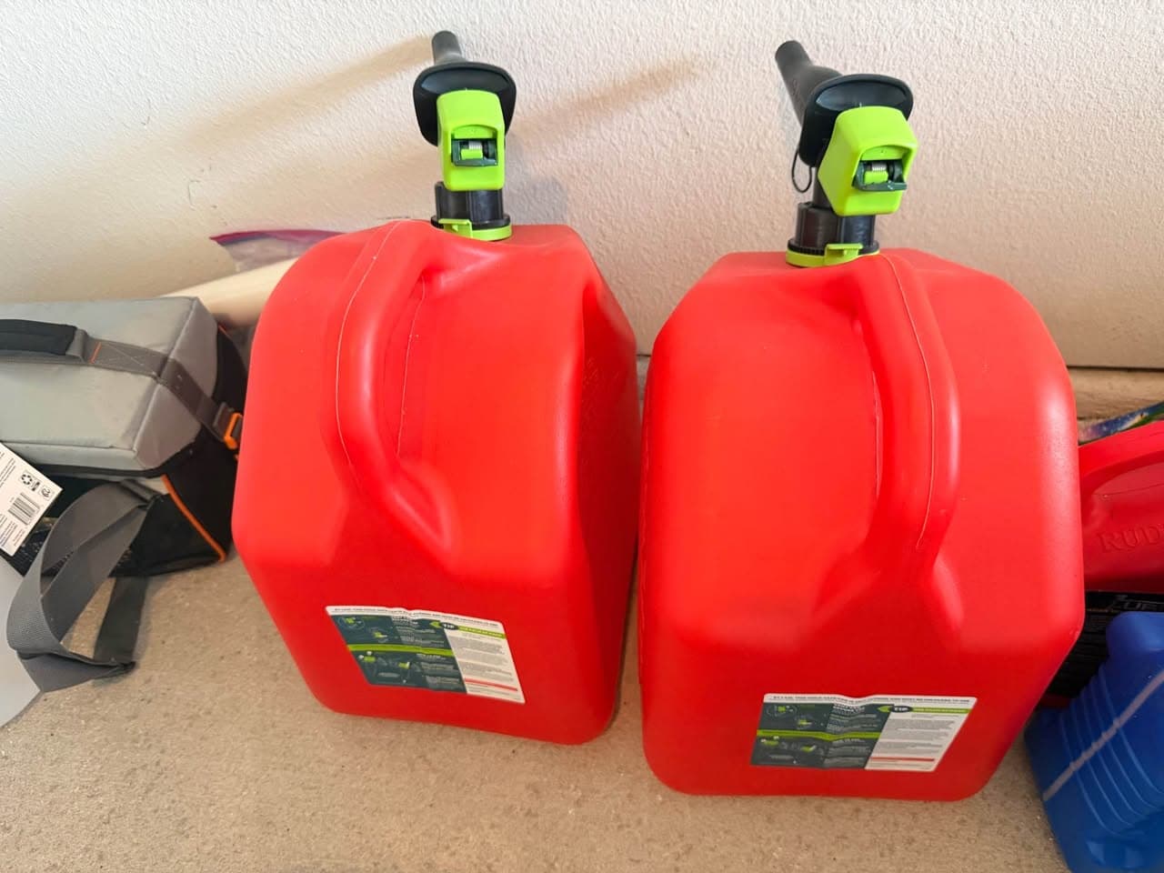 Durable Plastic Gasoline Containers for Sale