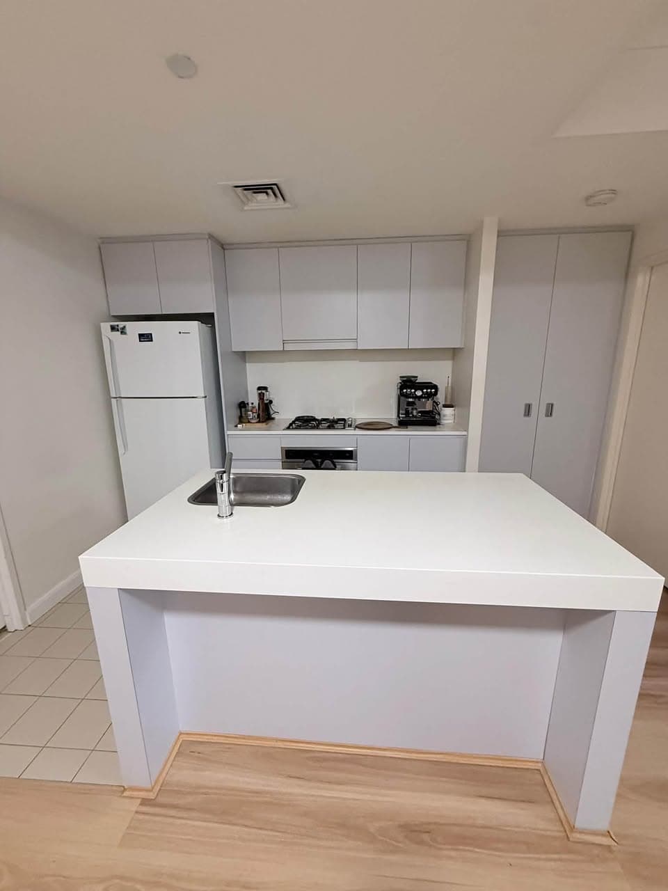 Room Available for Two Girls in Melbourne (5)