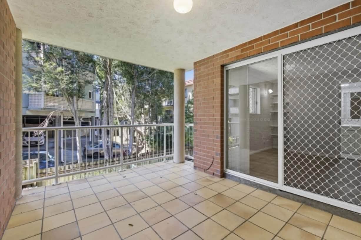 Furnished Room for Rent in Clayfield (5)