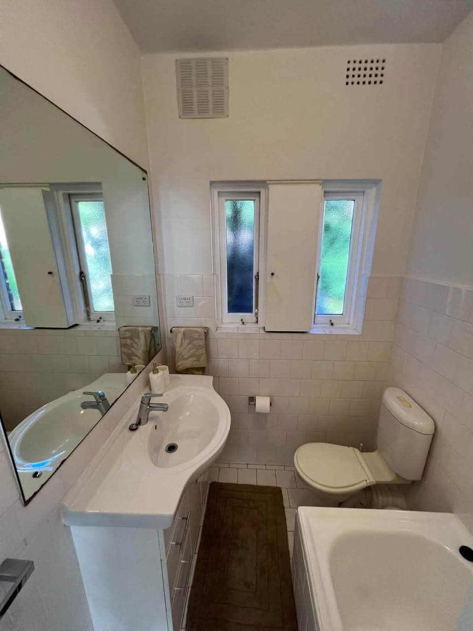 Shared Bedroom Available in Mosman - Girls Only (5)