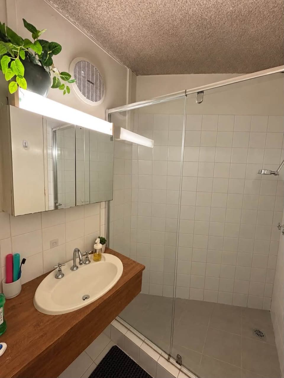Lease Transfer in Middle Park - $1995/month (2)