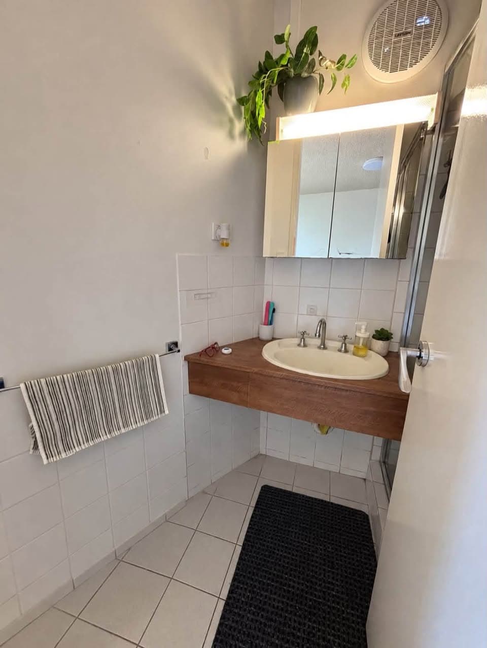 Lease Transfer in Middle Park - $1995/month (3)