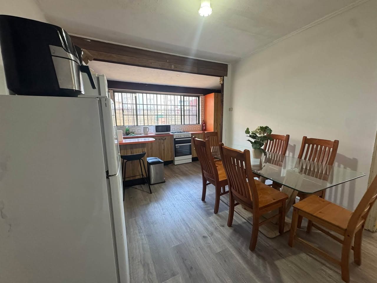 Room Available in Marrickville - $300/week (5)