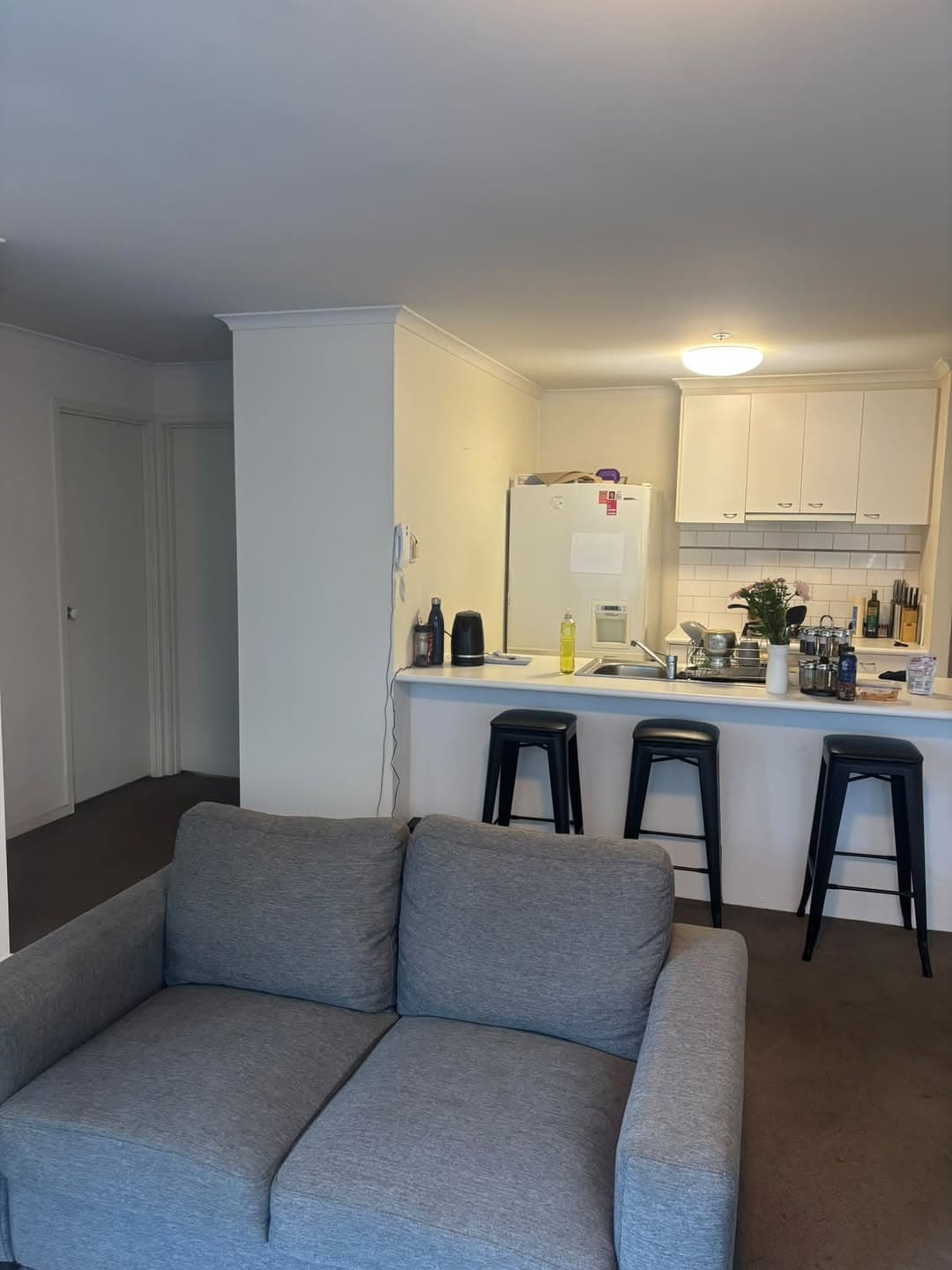 Share Room Available for One Girl in South Melbourne