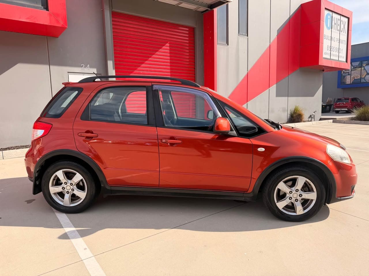 For sale: Vehicle with warranty and rego (3)