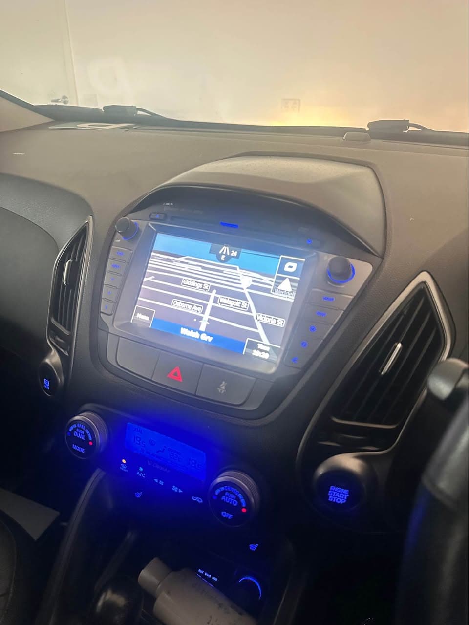 Top-of-the-line Automatic Car for Sale (3)