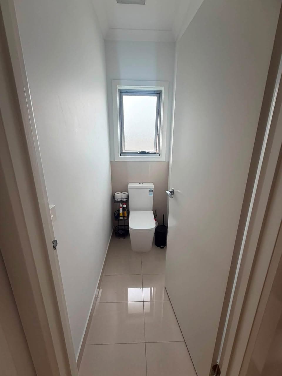 Room for Couple in Sunshine with Private Bathroom