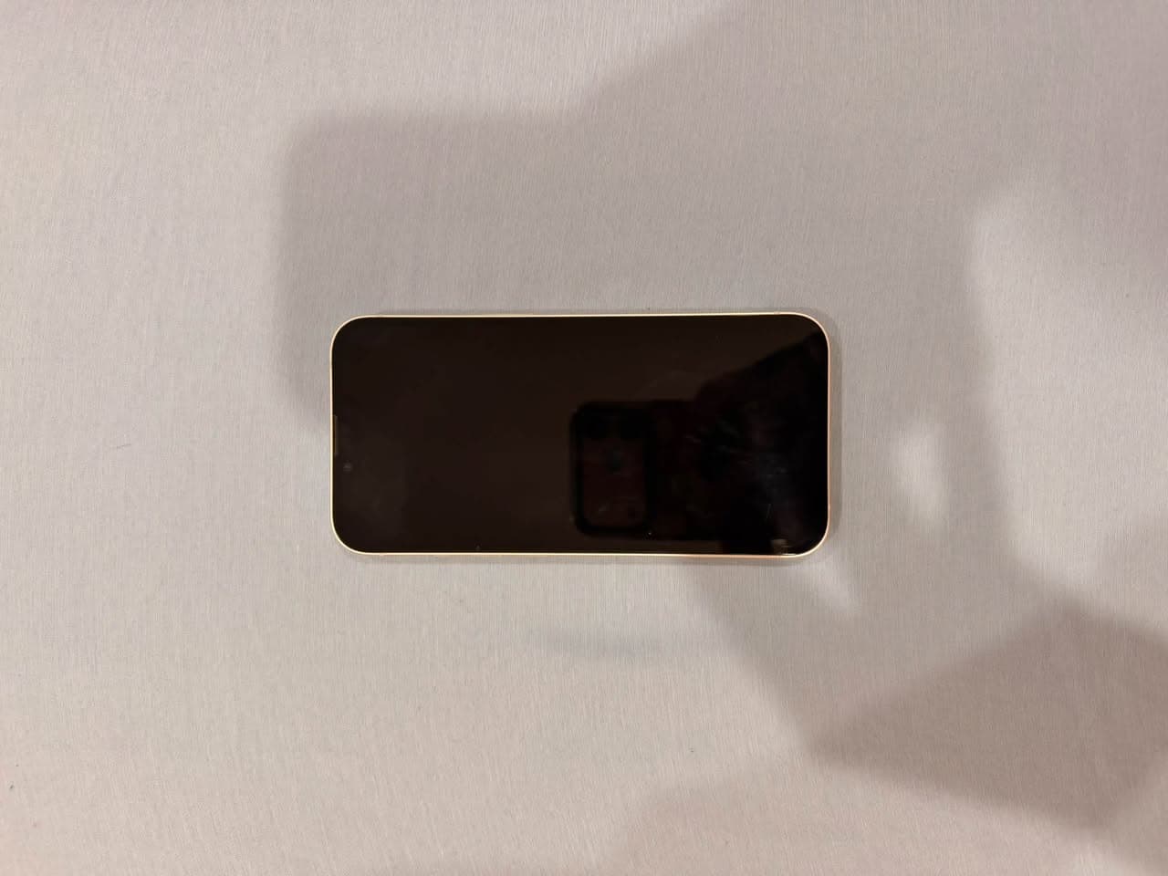 iPhone 13 for Sale in Cheltenham (2)