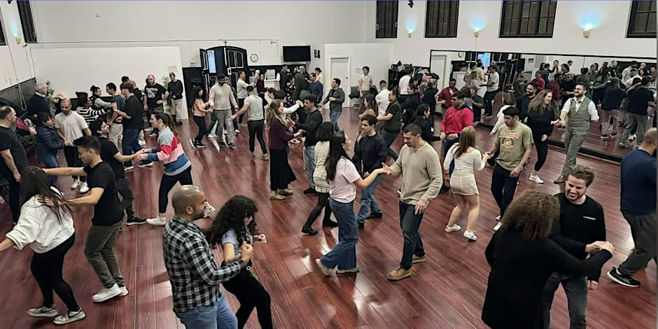 Foto de Sydney Salsa Classes - Five Dock