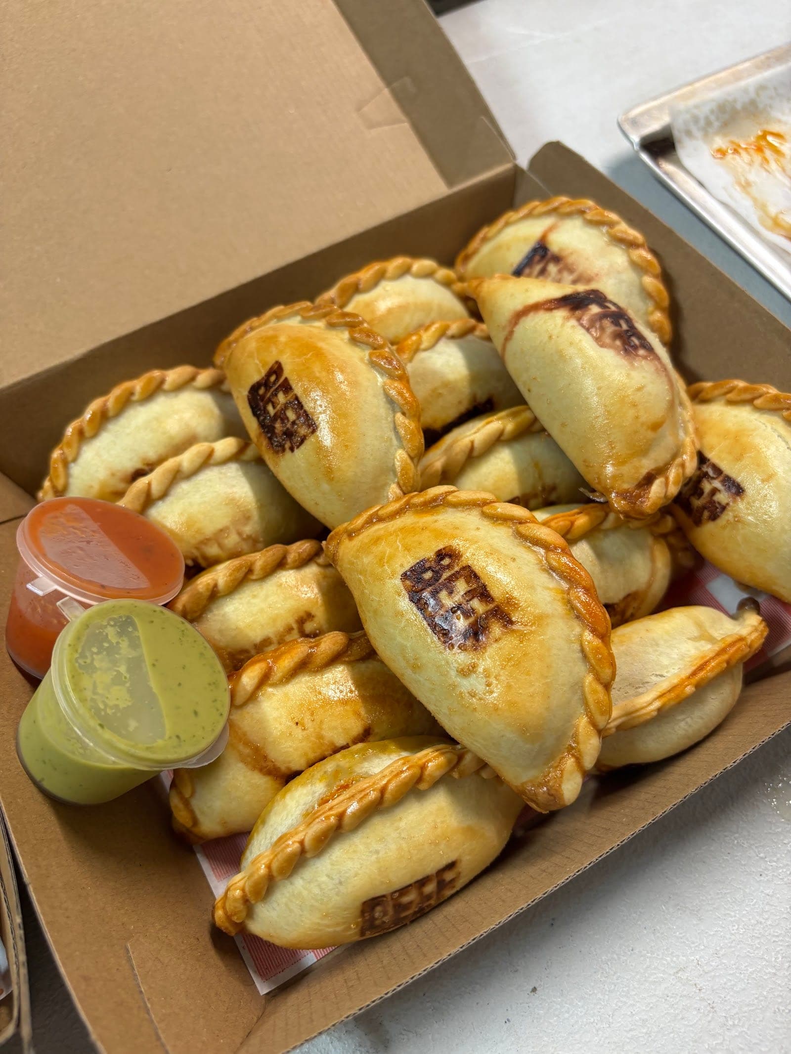 Cholito Empanadas (8)