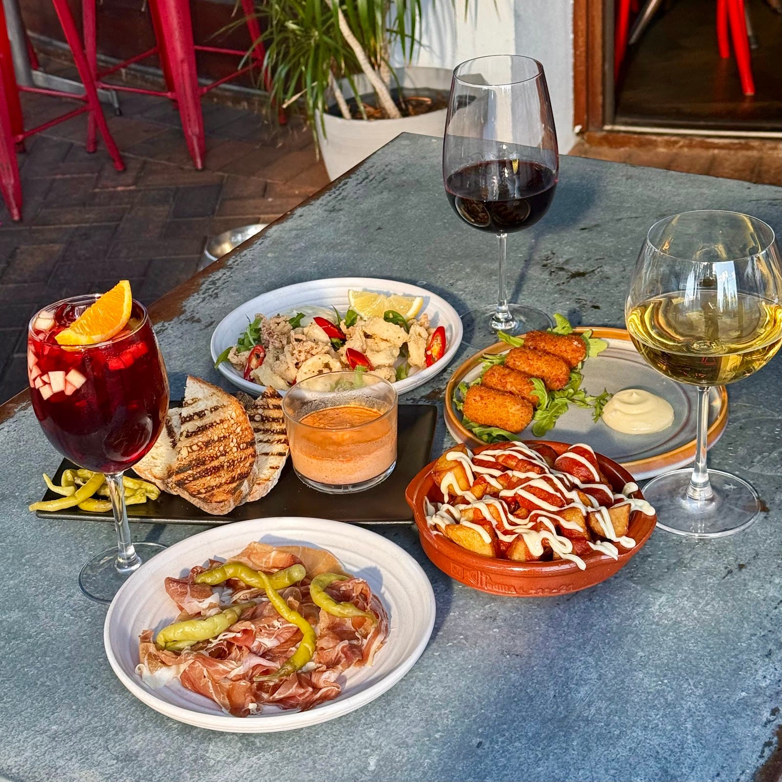 Duende Tapas Bar (2)