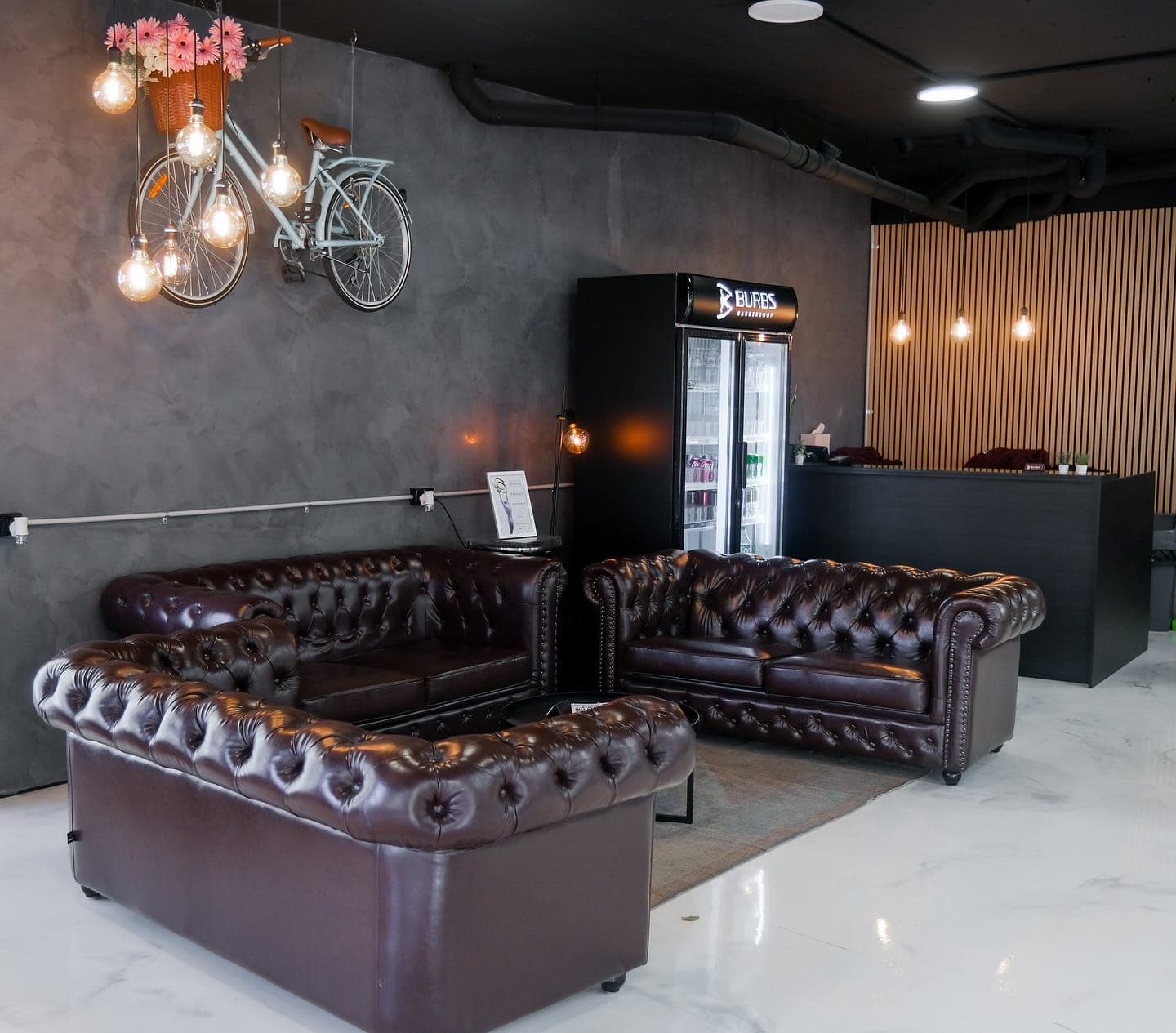 Burbs Barbershop (13)