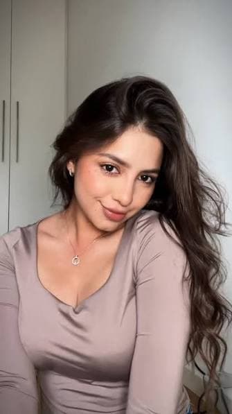 Chica Makeup