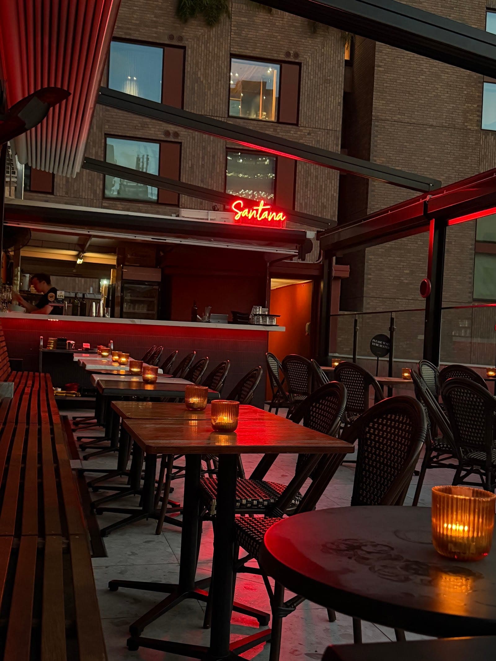 Santana Rooftop Bar (6)