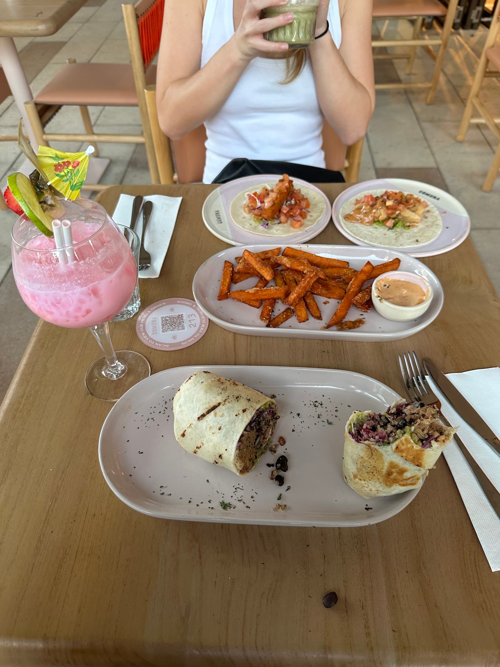 Comuna Cantina Newstead