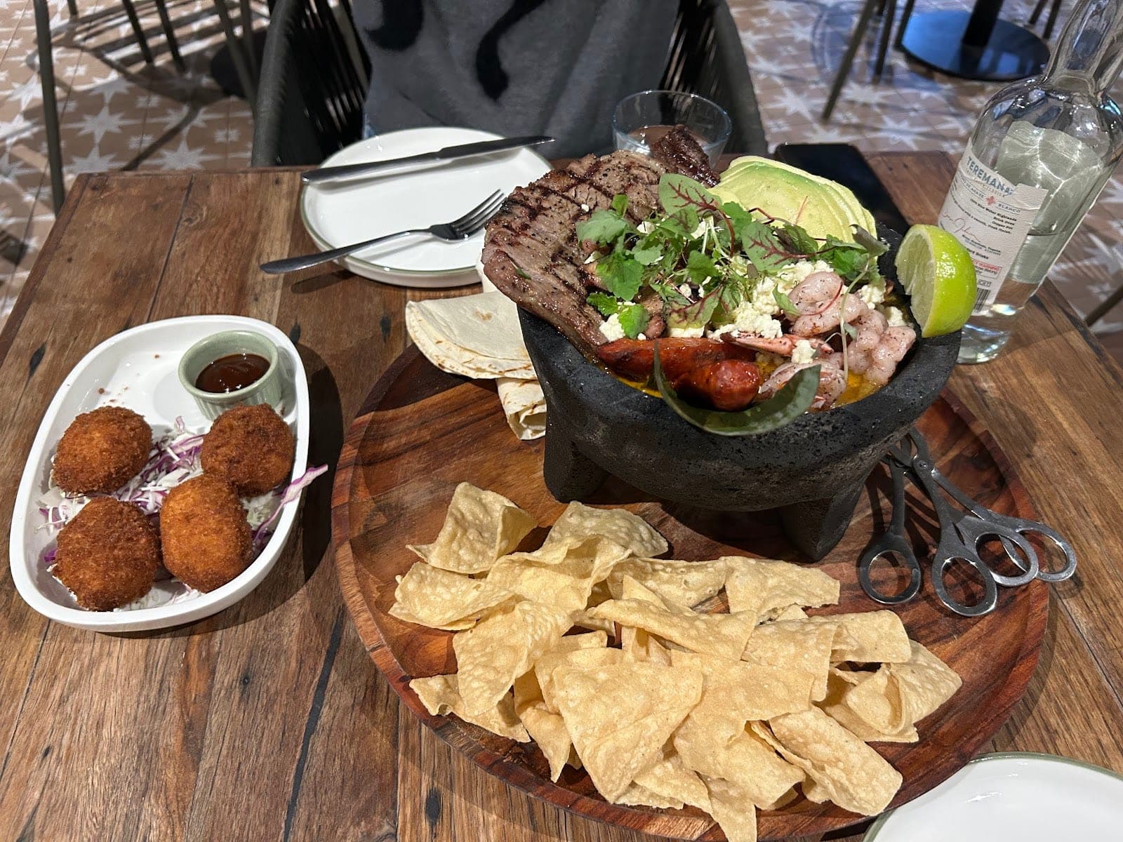 Poca Madre Restaurant (7)