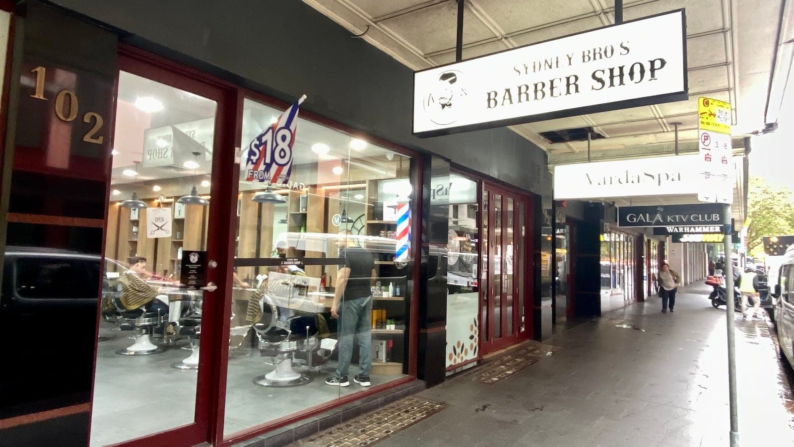 Sydney Bro's barber shop (23)
